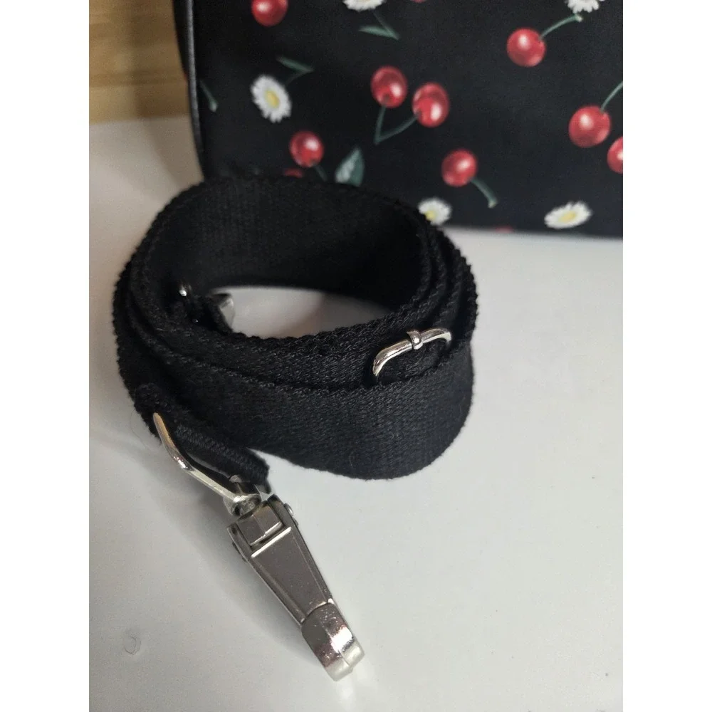 Liquorbrand Daisy Cherry Bowler Bag Quilted Satchel Duffel Shoulder Strap Black‎